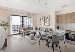 Stunning Dubai Hills 2 Bed Close To Mall and Park!